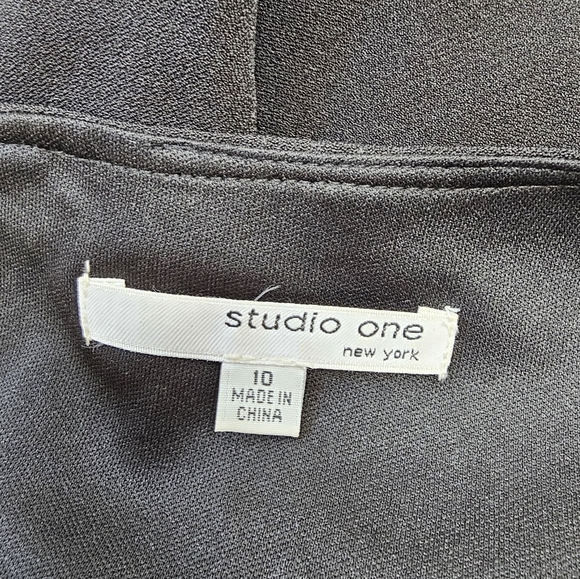 Elegant Black and Gray Pencil Dress Studio One 10 - Picture 4 of 4